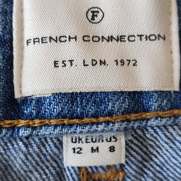 French Connection cut off blue denim with embroidered trim jean shorts Sz 8 - Picture 7 of 7